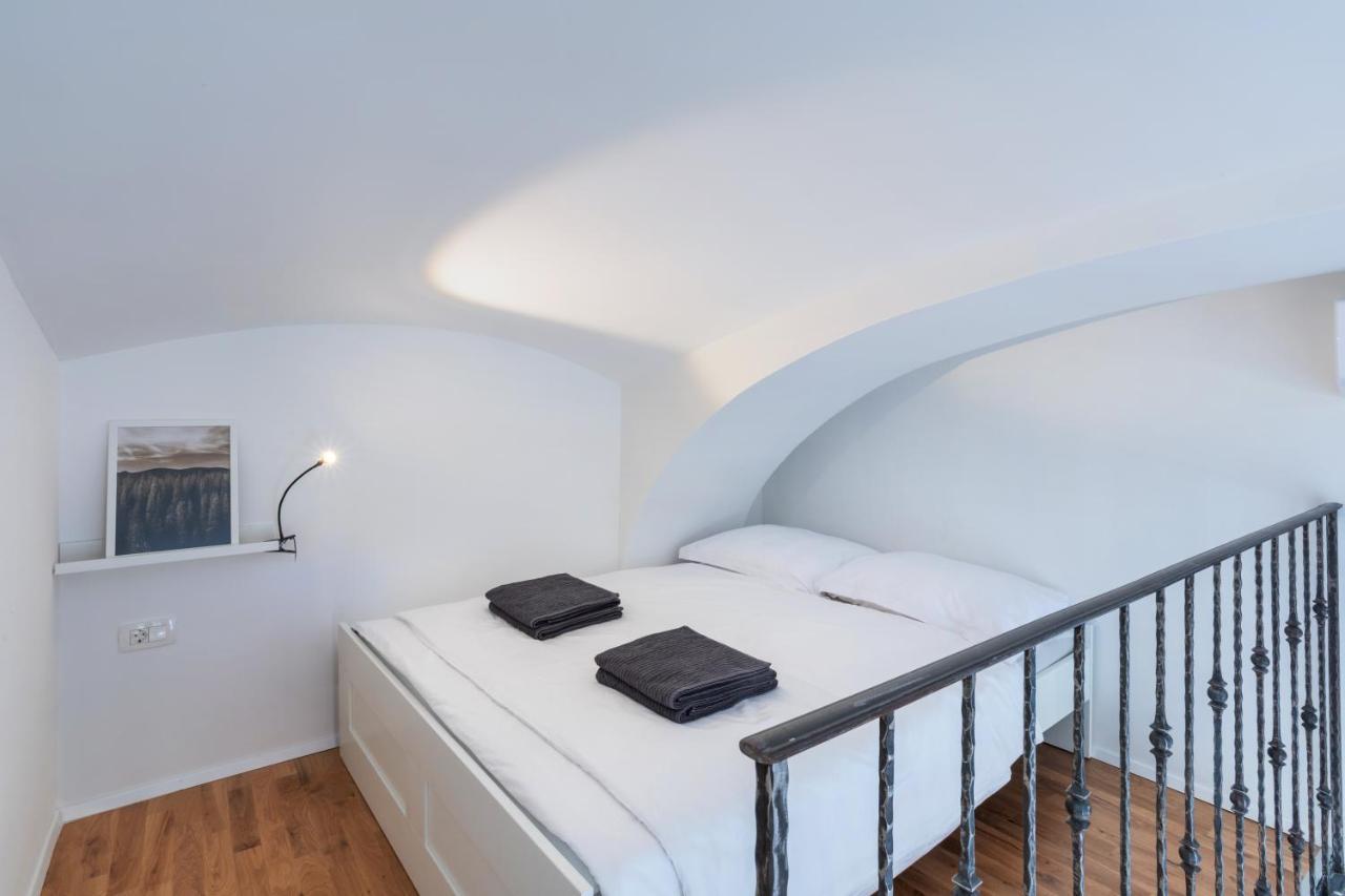 Rhino Apartments Любляна Экстерьер фото